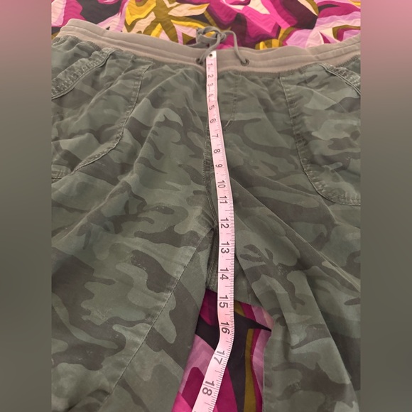 Cargo Shorts - Picture 4 of 5